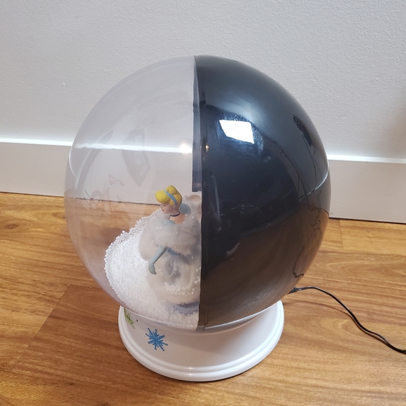 Jumbo DISNEY Shopping Princess CINDERELLA Snow Globe Musical CHRISTMAS by Gemmy - Picture 8 of 10